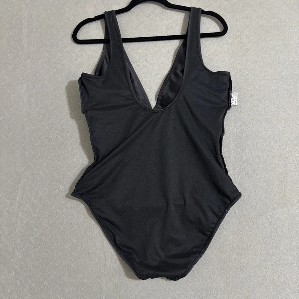 Women's Swimsuit One Piece Size 14 Black Deep V‎ Flattering Cut Your Best Look